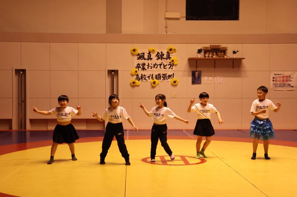 img_7087-1-1024x682 卒業生を送る会